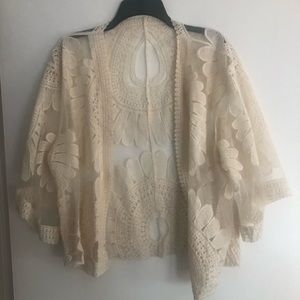Lace cropped kimono